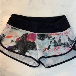 Lululemon speed shorts (2 1/2 inch inseam)